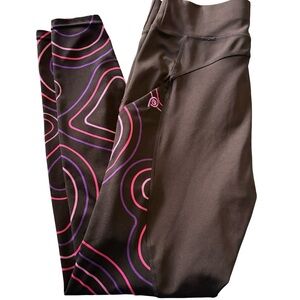 POP Fit Black Leggings with Pink and Purple Accents